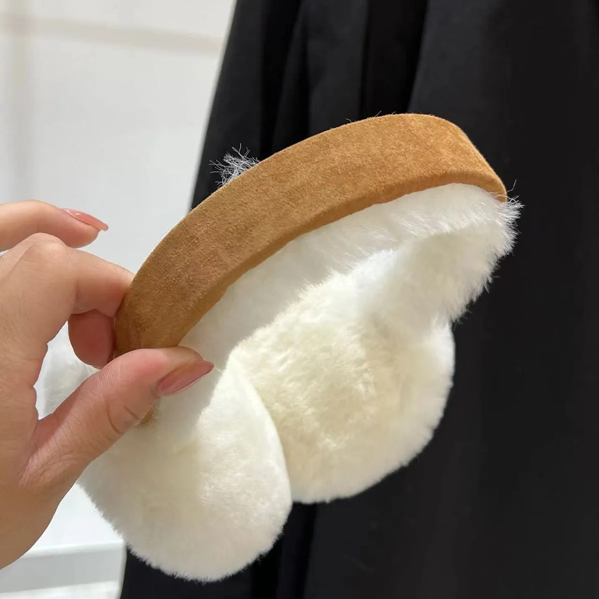 TEEK - Women Fluff Earmuffs